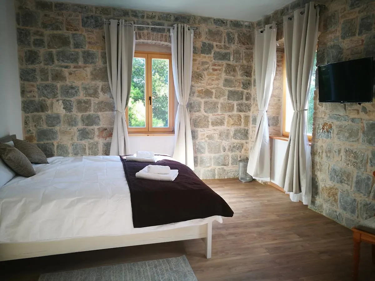 Villa Sol Kastela Bed & Breakfast